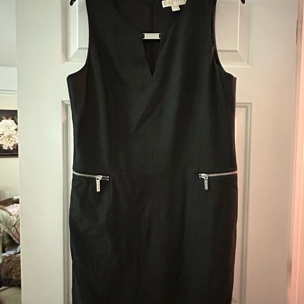 Michael Kors Black Sheath Mini Dress V-Neck Sleeveless